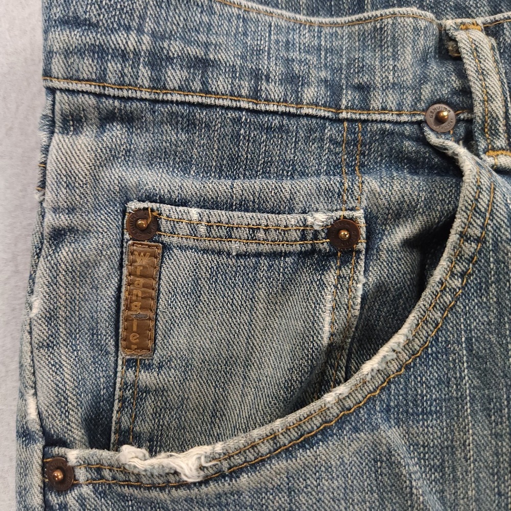 Genuine Wrangler Relaxed Fit Straight Jeans Men's 31x30 Blue Faded Distressed - Picture 10 of 15